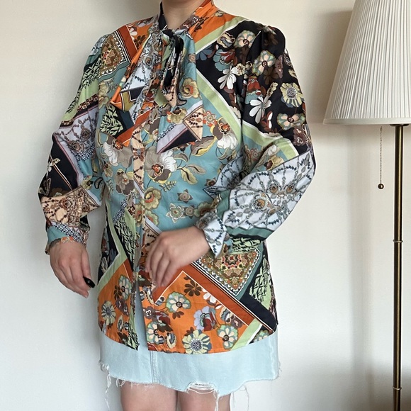 Floral print blouse size M/L / women's shirt - Picture 14 of 16
